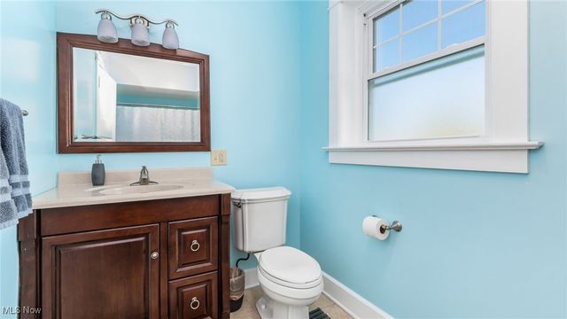 641 Fairmont Ave, Zanesville, OH 43701