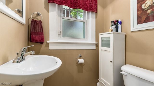 641 Fairmont Ave, Zanesville, OH 43701