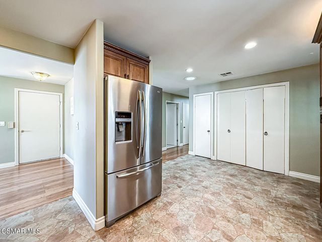 40 La Encina, Newbury Park, CA 91320