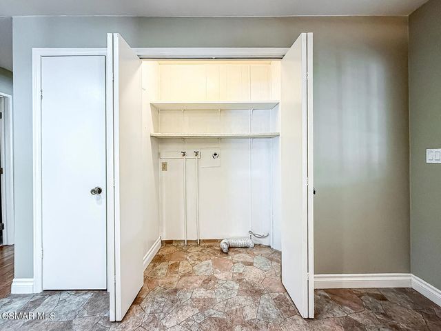 40 La Encina, Newbury Park, CA 91320