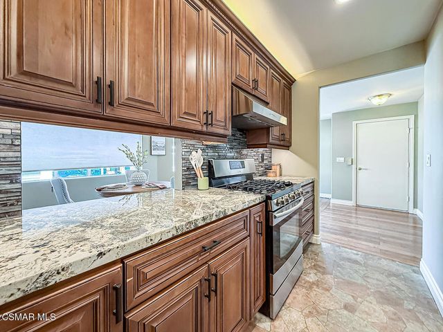 40 La Encina, Newbury Park, CA 91320