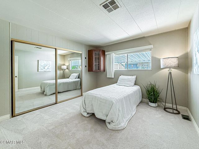 40 La Encina, Newbury Park, CA 91320