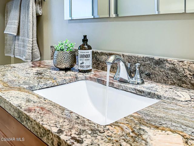 40 La Encina, Newbury Park, CA 91320