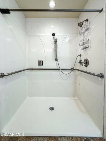 40 La Encina, Newbury Park, CA 91320