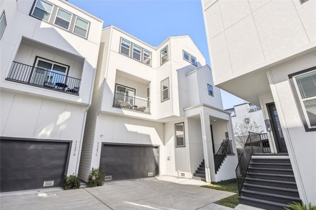 1127 W 16th Street C, Houston, TX 77008