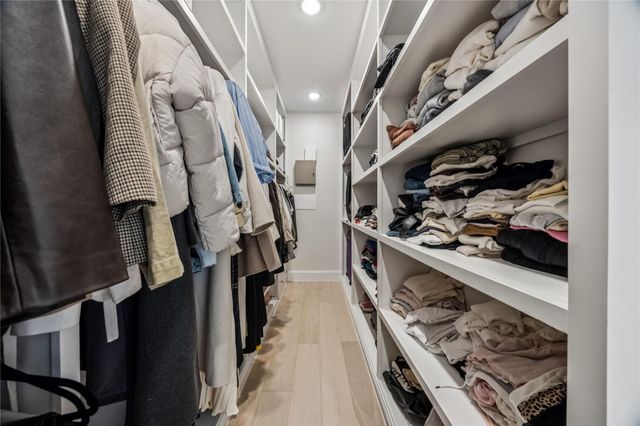 1127 W 16th Street C, Houston, TX 77008