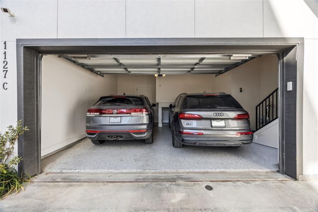 1127 W 16th Street C, Houston, TX 77008