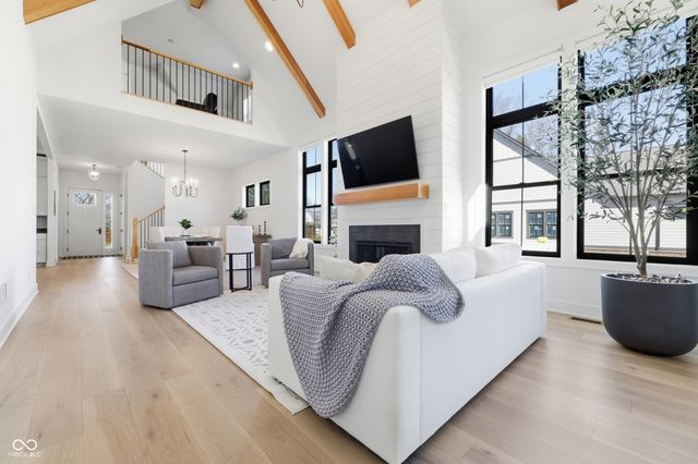 626 S Union Street, Westfield, IN 46074