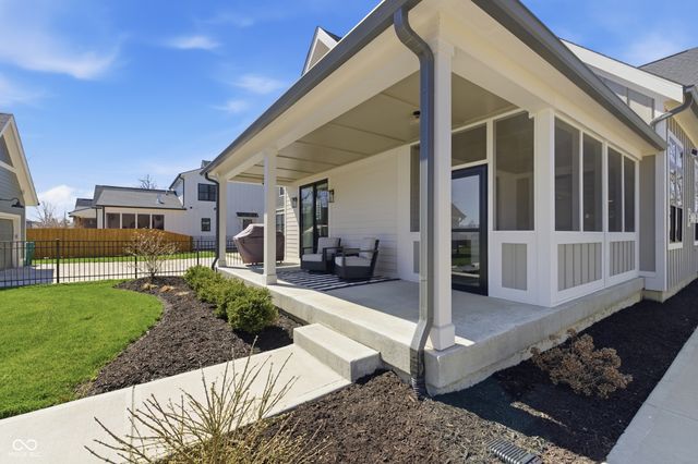 626 S Union Street, Westfield, IN 46074