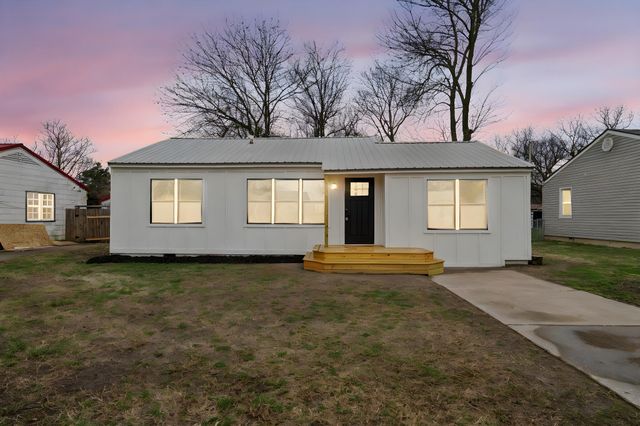 905 M Street NW, Miami, OK 74354