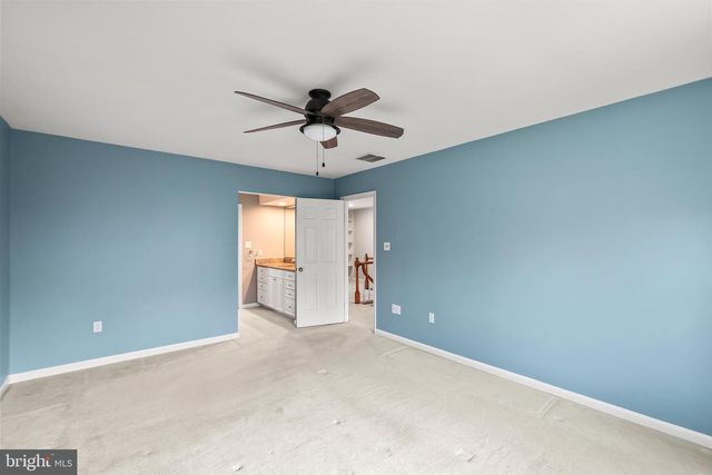 8942 KENILWORTH DR, Burke, VA 22015