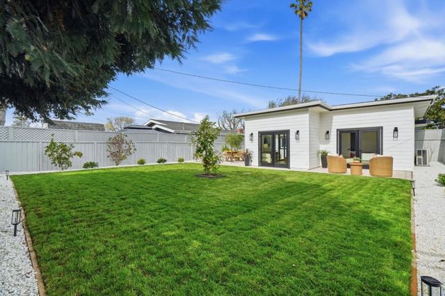 996 Patricia Avenue, San Mateo, CA 94401