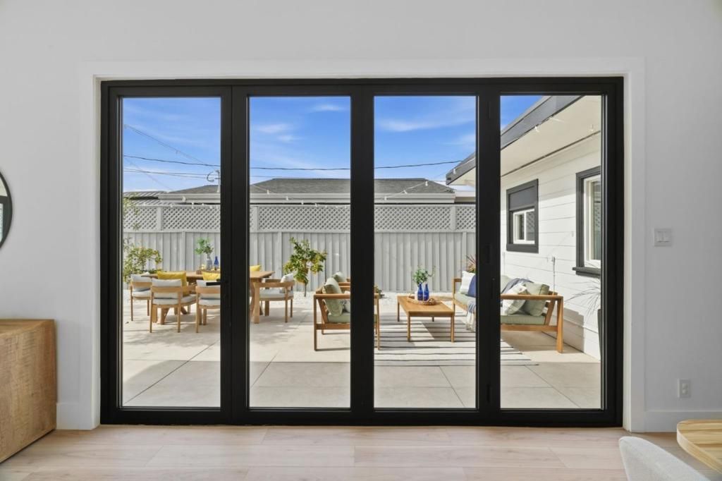 Image 15 of property listing at 996 Patricia Avenue, San Mateo, CA 94401