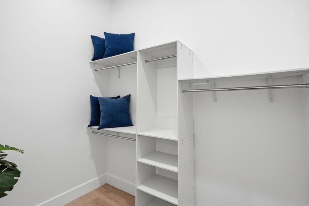 Image 21 of property listing at 996 Patricia Avenue, San Mateo, CA 94401