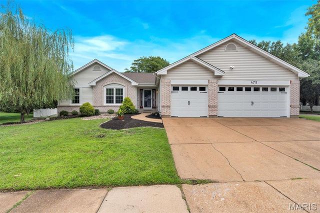 475 Mission Bay Drive, Grover, MO 63040