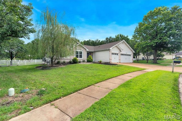 475 Mission Bay Drive, Grover, MO 63040