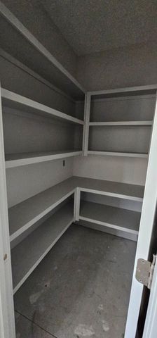 1541 Midway Ct., Valley Center, KS 67147