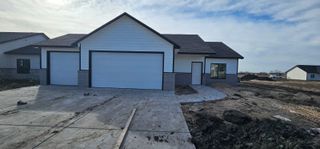 1541 Midway Ct., Valley Center, KS 67147