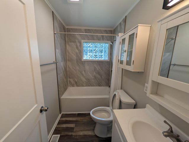 2600 AVENUE H, Council Bluffs, IA 51501