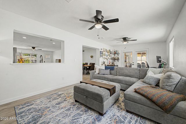 2738 E WINDROSE Drive, Phoenix, AZ 85032