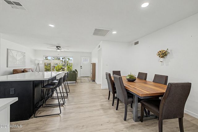 2738 E WINDROSE Drive, Phoenix, AZ 85032