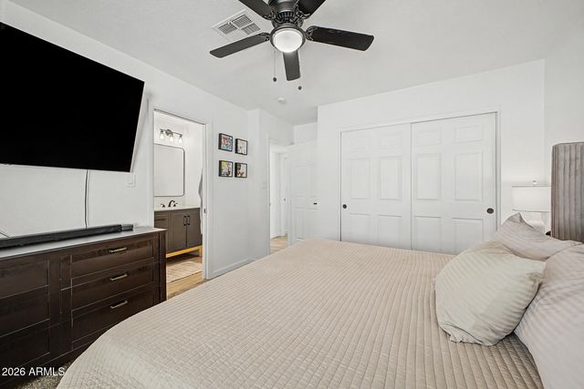 2738 E WINDROSE Drive, Phoenix, AZ 85032