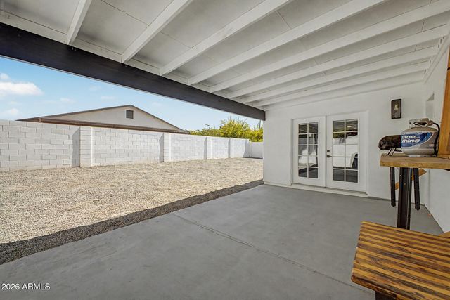 2738 E WINDROSE Drive, Phoenix, AZ 85032