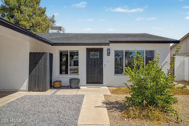 2738 E WINDROSE Drive, Phoenix, AZ 85032
