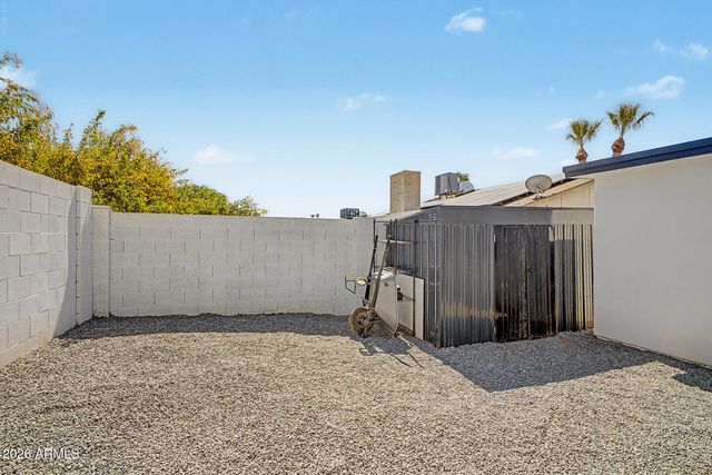 2738 E WINDROSE Drive, Phoenix, AZ 85032