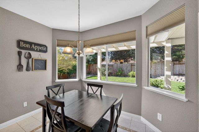 5310 Heritage Ct, Rocklin, CA 95765