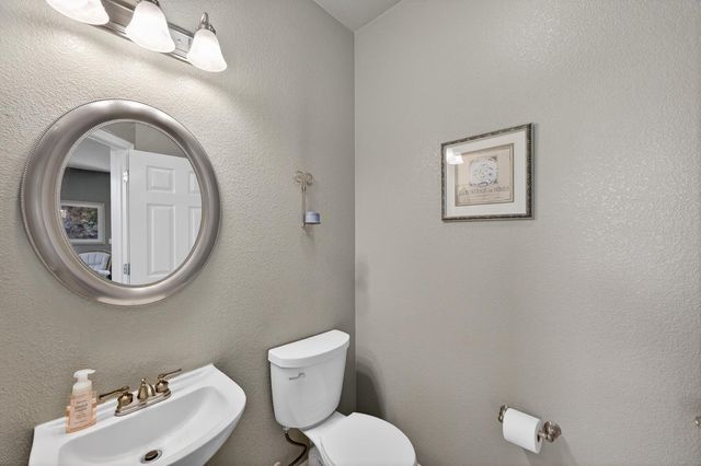 5310 Heritage Ct, Rocklin, CA 95765