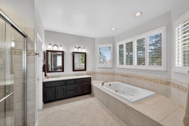 5310 Heritage Ct, Rocklin, CA 95765