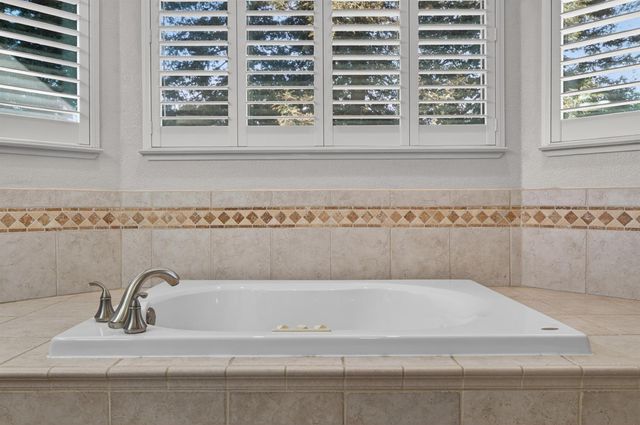 5310 Heritage Ct, Rocklin, CA 95765