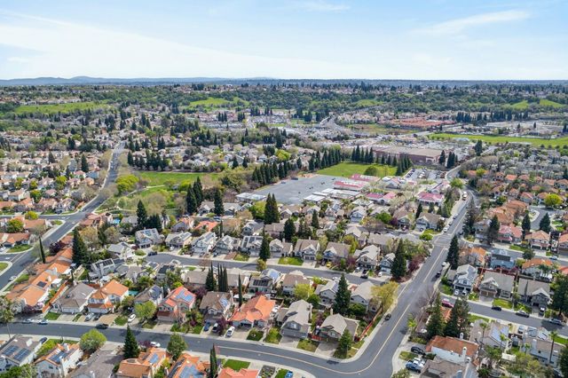 5310 Heritage Ct, Rocklin, CA 95765