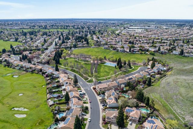 5310 Heritage Ct, Rocklin, CA 95765