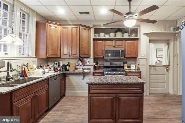 716 N LIME ST, Lancaster, PA 17602