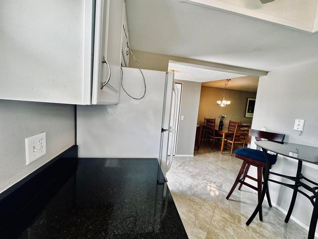 2950 SE Ocean Boulevard 130-6, Stuart, FL 34996