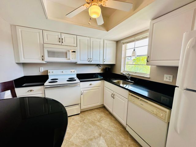 2950 SE Ocean Boulevard 130-6, Stuart, FL 34996