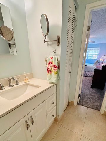 2950 SE Ocean Boulevard 130-6, Stuart, FL 34996