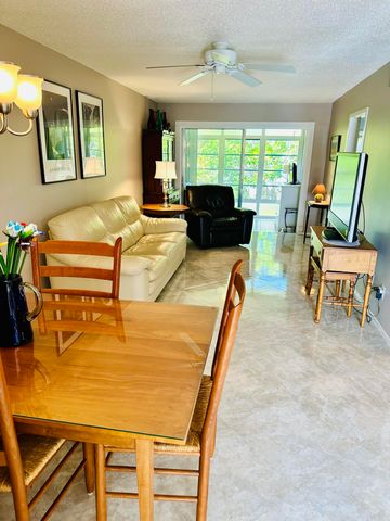 2950 SE Ocean Boulevard 130-6, Stuart, FL 34996