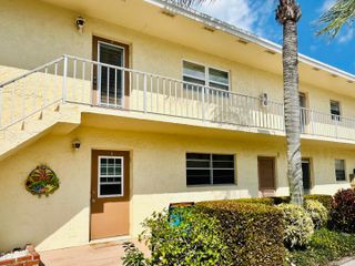 2950 SE Ocean Boulevard 130-6, Stuart, FL 34996