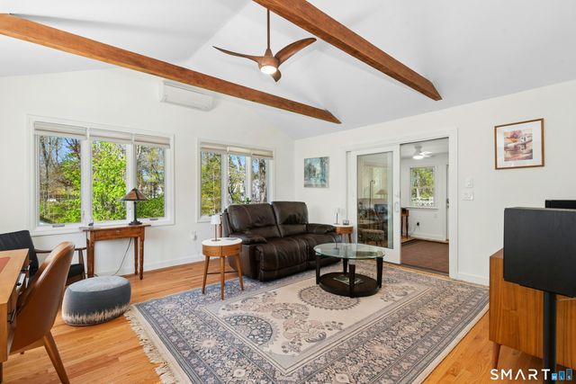 8 Stony Brook Road, Brookfield, CT 06804