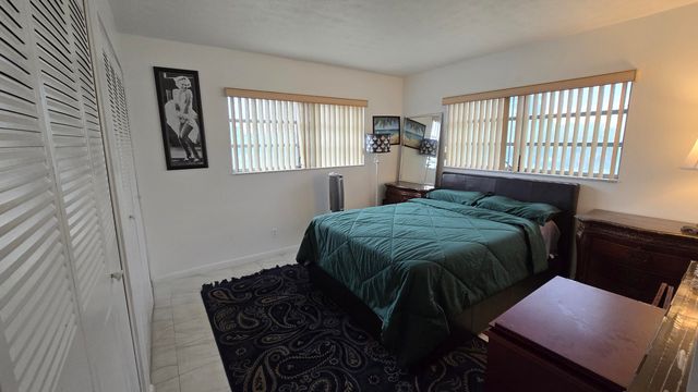 1200 Tallwood Avenue 305, Hollywood, FL 33021