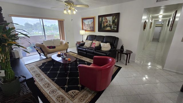 1200 Tallwood Avenue 305, Hollywood, FL 33021