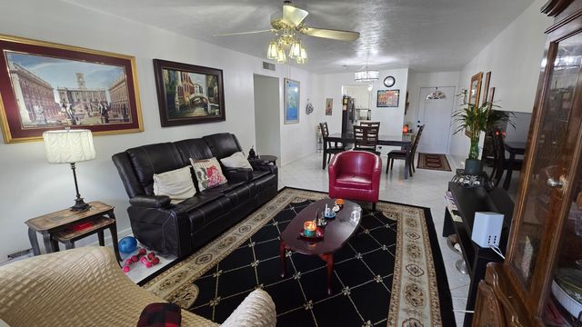 1200 Tallwood Avenue 305, Hollywood, FL 33021