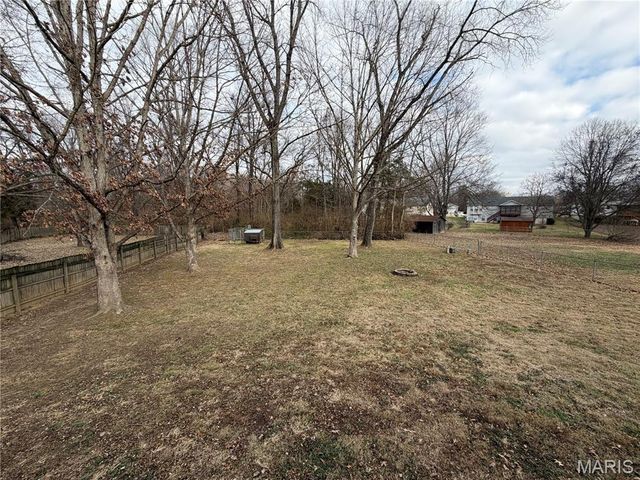 1709 Hawthorne Drive, Pacific, MO 63069