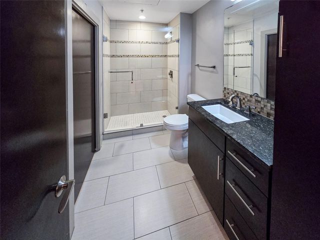 1320 Robert Browning ST 308, Austin, TX 78723