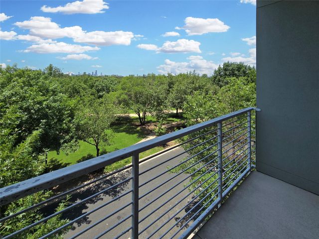 1320 Robert Browning ST 308, Austin, TX 78723