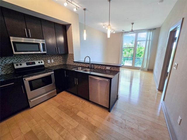 1320 Robert Browning ST 308, Austin, TX 78723