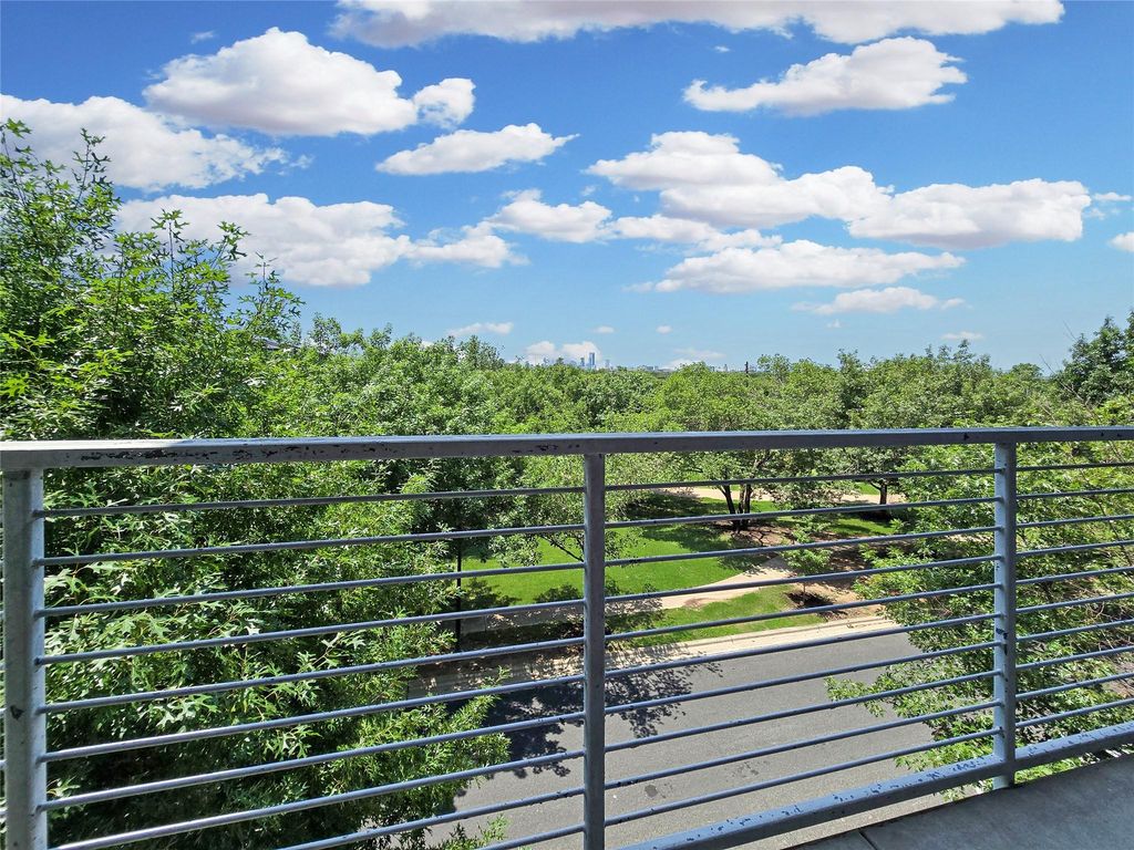 1320 Robert Browning ST 308, Austin, TX 78723